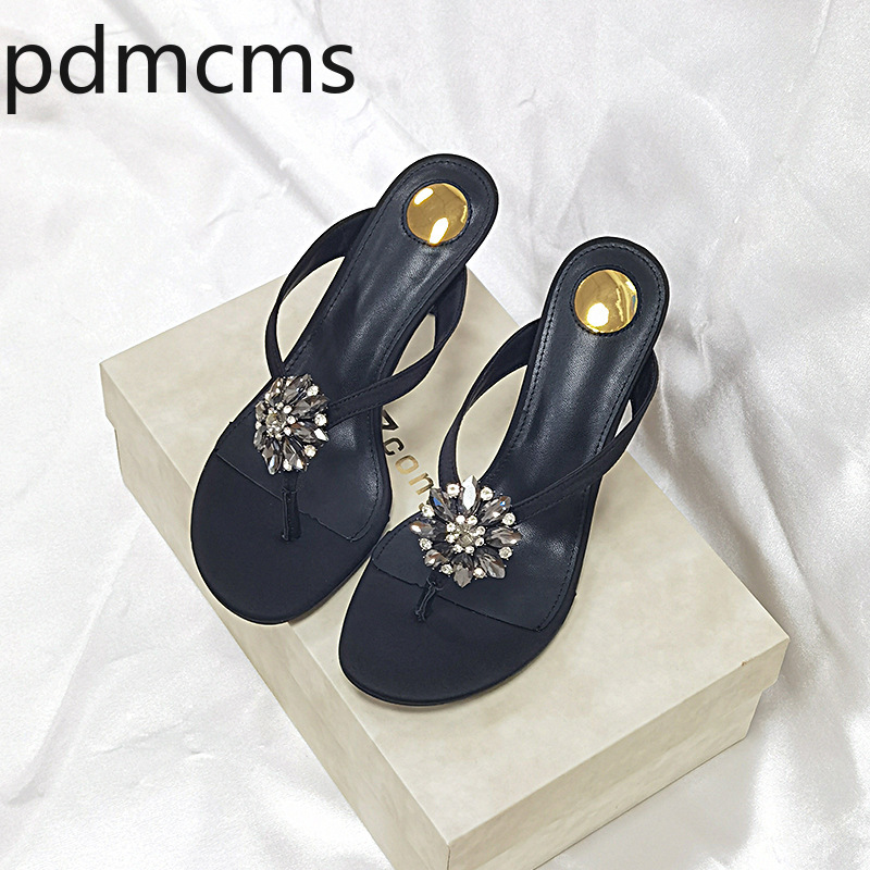 Sandal Selop Wanita Terbaru, M - Rhinestone Sandal Women ulasan dan harga