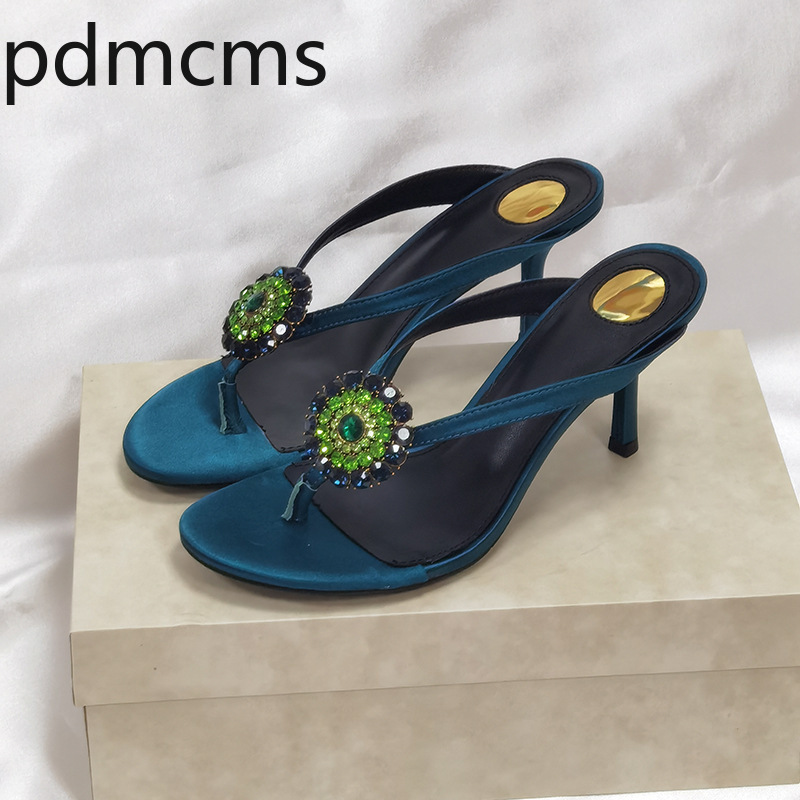 Sandal Selop Wanita Terbaru, M - Rhinestone Sandal Women ulasan dan harga