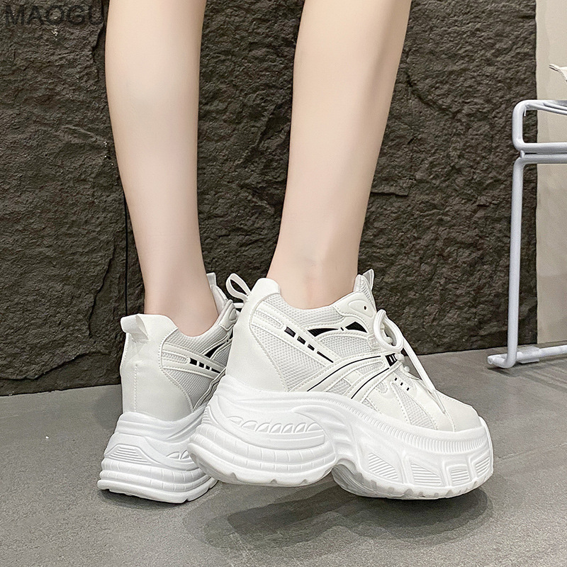 Sepatu Sneakers Wanita Bertumi - Women Shoes Store ulasan dan harga